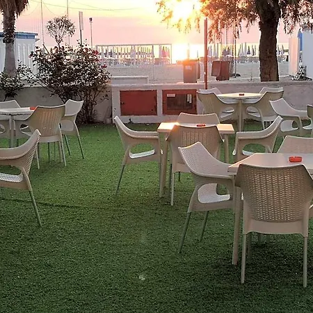 فندق Palmarosa 3*