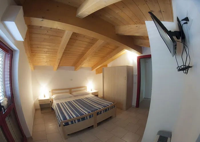 Palmarosa Roseto Degli Abruzzi